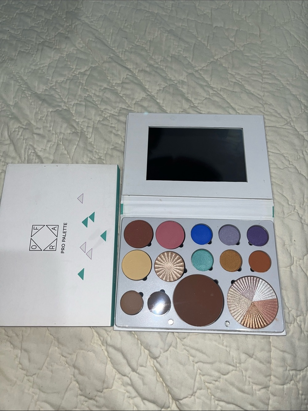 💕OFRA FREE SPIRIT EYE & FACE PALETTE💕